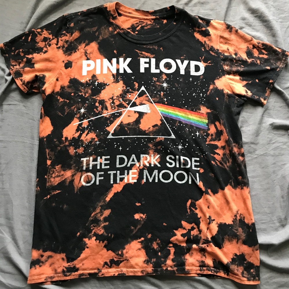 Bleached “Pink Floyd” shirt